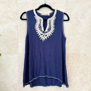 Chelsea & Violet Navy Sleeveless Top White Crochet Lace V-Neck Boho Medium